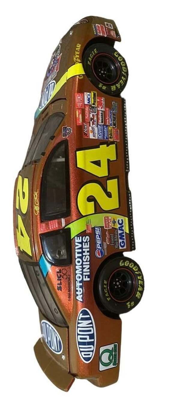 Jeff Gordon #24 Dupont Chromalusion Monte Carlo 1:24 1998 Action Pristine Condi